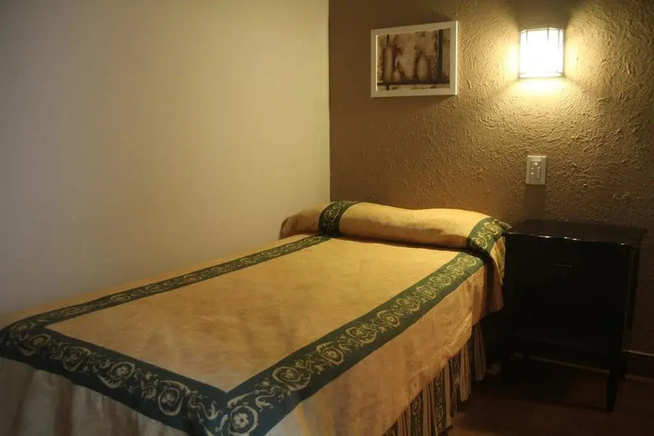 Room 3 of 11