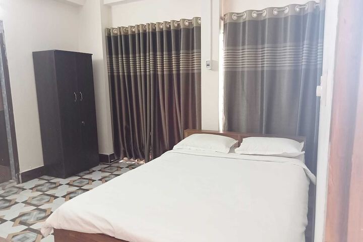 Room 18 of 40