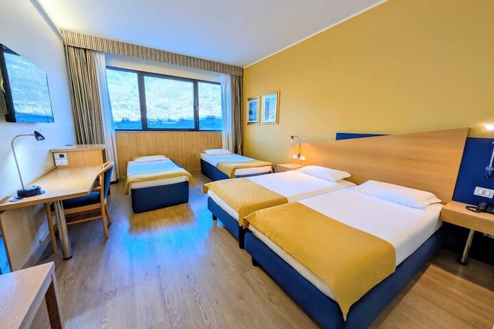 Room 30 of 57