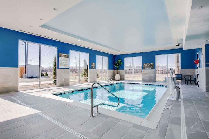 Pool 16 of 25