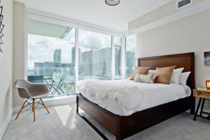 Room 9 of 23