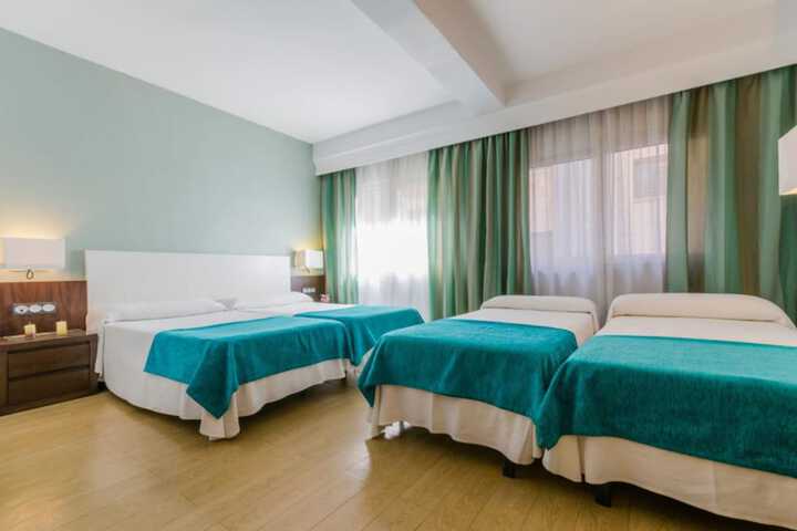 Room 14 of 30