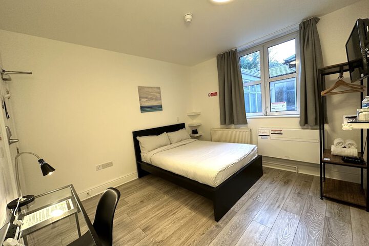 Room 12 of 36