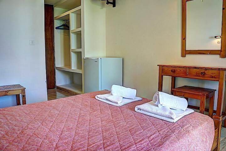 Room 28 of 113