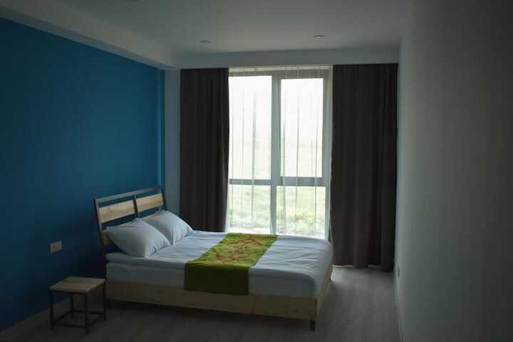 Room 6 of 43