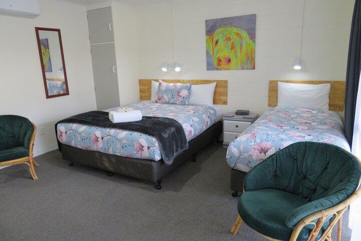 Room 26 of 75