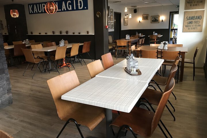 Dining 56 of 83