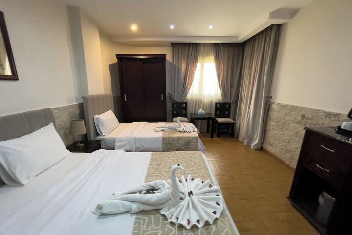 Room 151 of 340