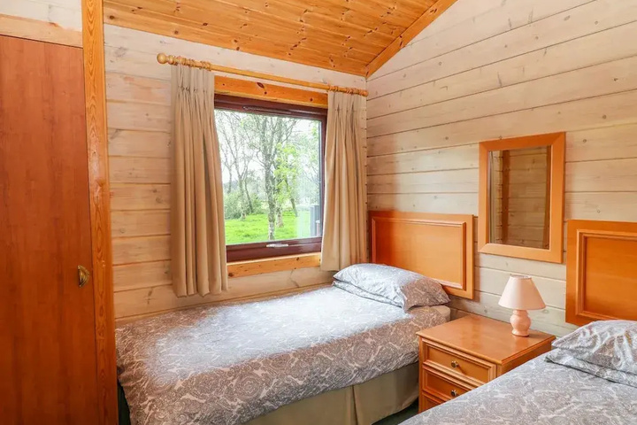 Room 2 of 14