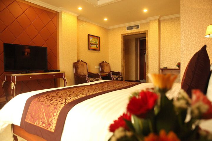 Room 12 of 89