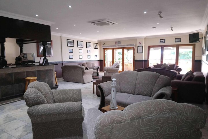 Lounge 66 of 91