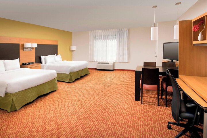 Room 7 of 28