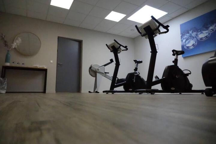 Photo 10