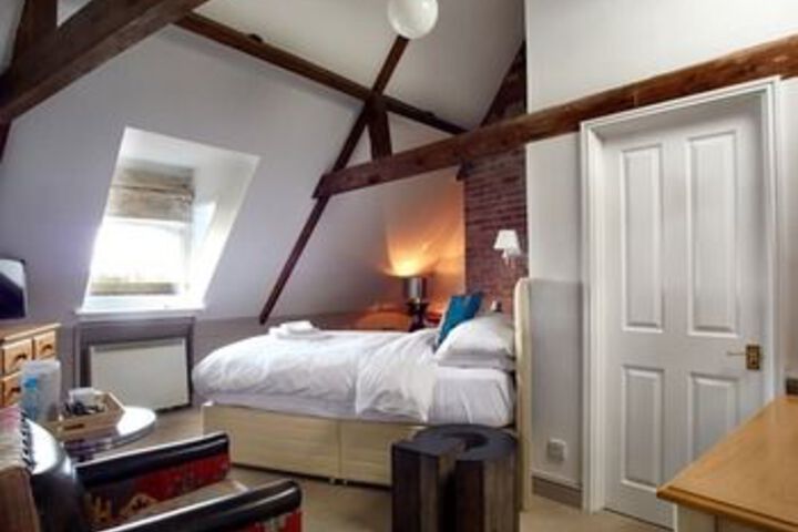 Room 20 of 29