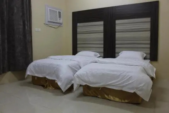 Room 4 of 5