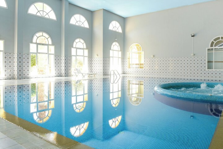 Hotel with Pool
