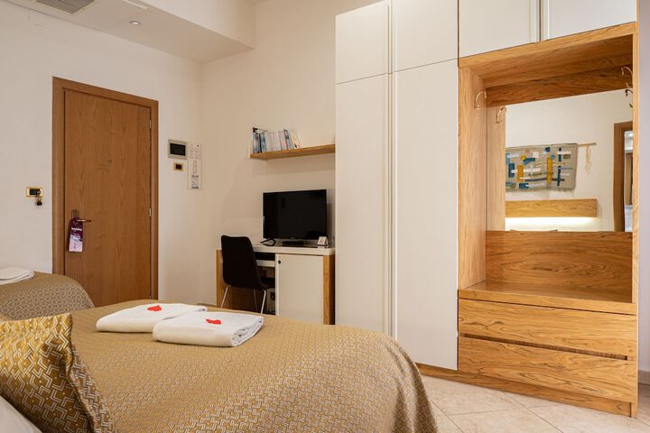Room 18 of 45