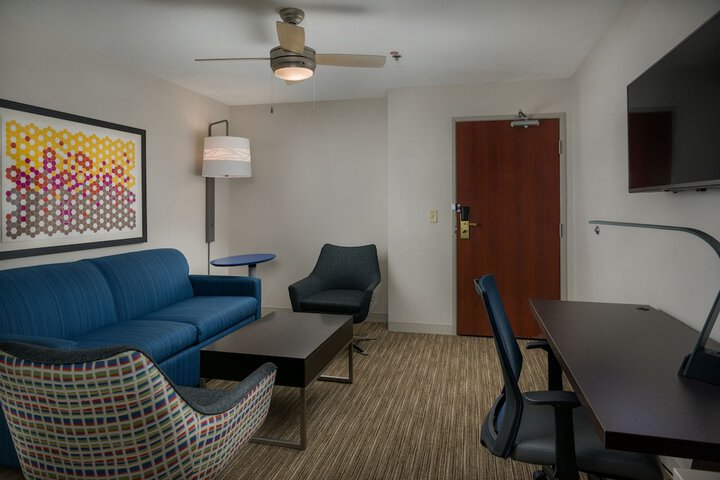 Room 9 of 39