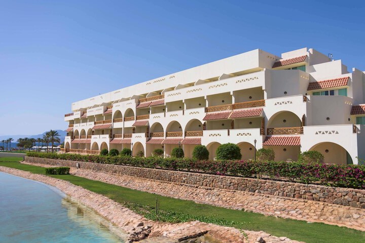 Room 44 of 139