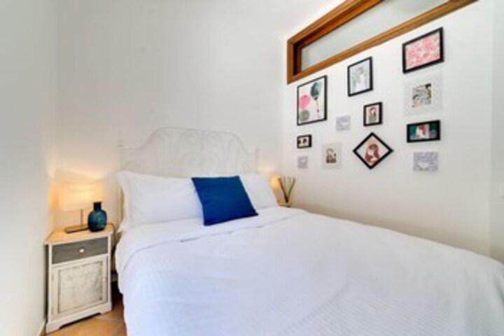 Room 5 of 23