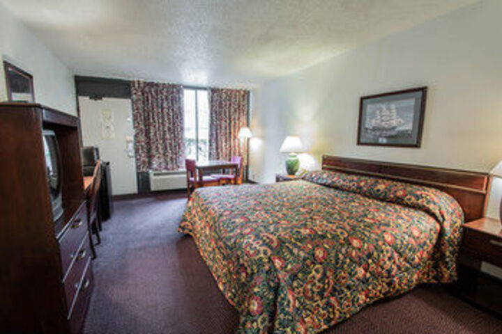 Room 14 of 51