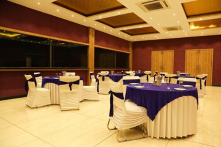 Ballroom/Hall 7 of 30