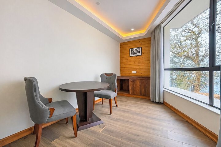 Room 16 of 79