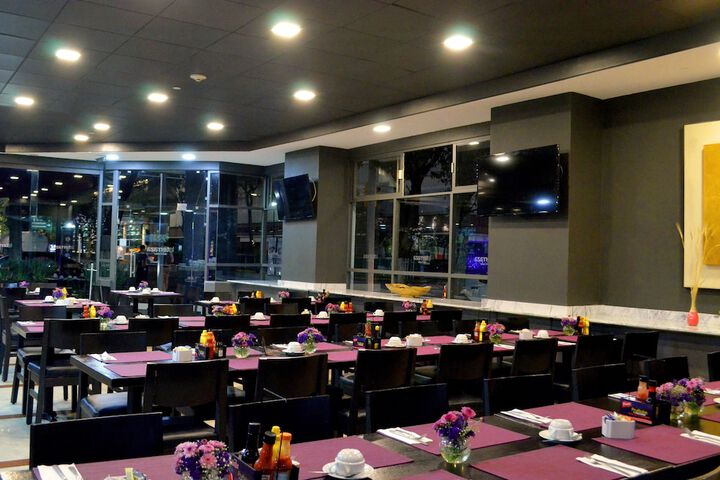 Dining 56 of 118
