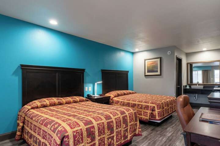 Room 10 of 19