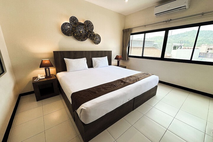Room 15 of 57