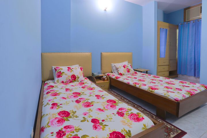 Room 9 of 41