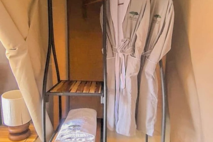 Room 25 of 46