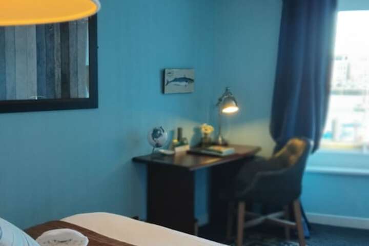 Room 48 of 116