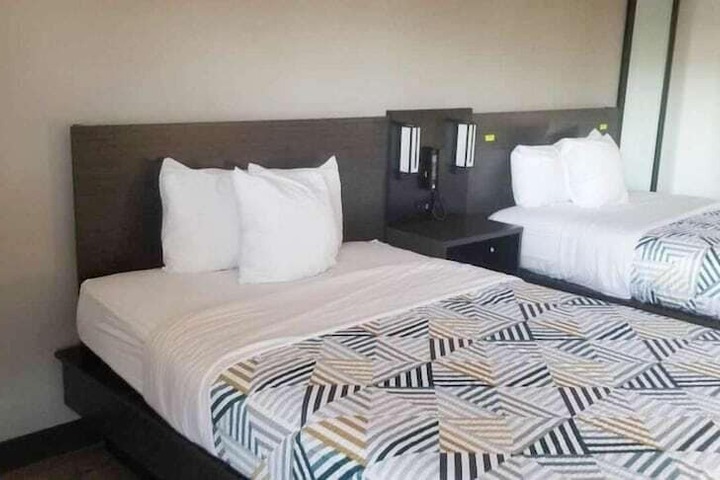 Room 13 of 26