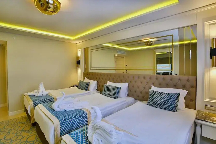 Room 5 of 22