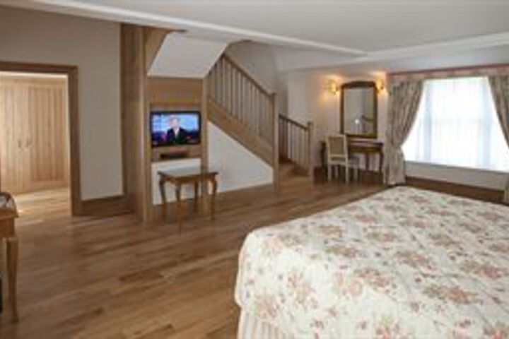 Room 9 of 23