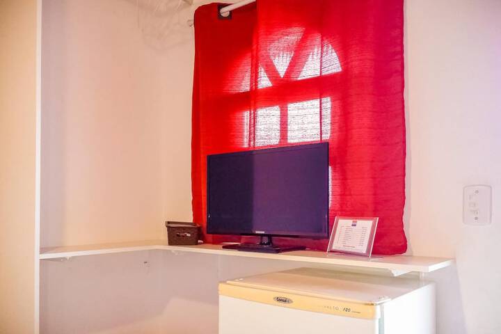 Room 6 of 38