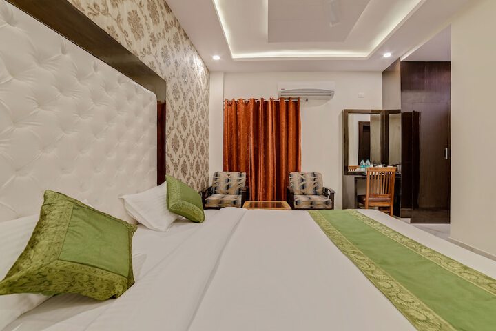 Room 6 of 40