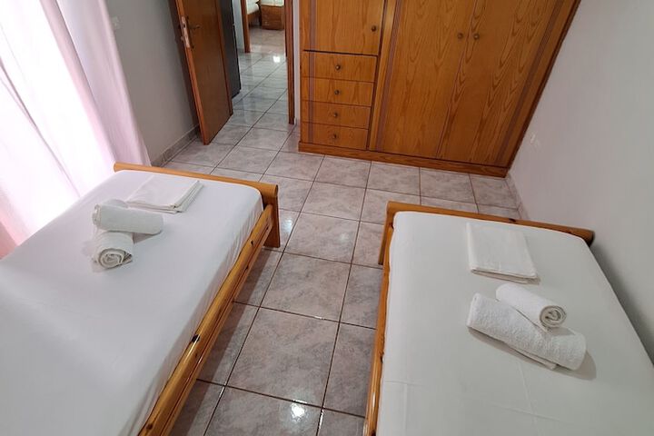 Room 56 of 192