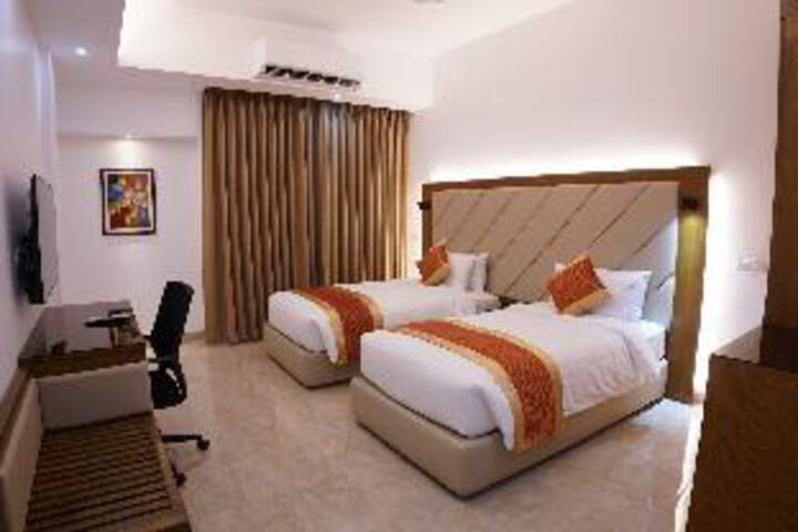 Hotel 1 of 14