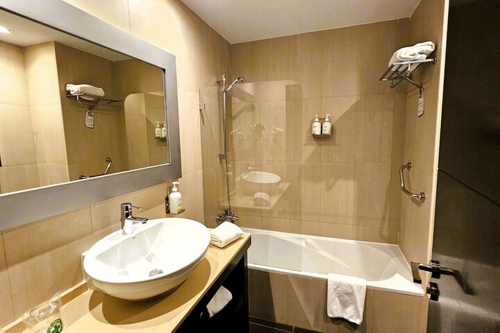 Clean Restrooms