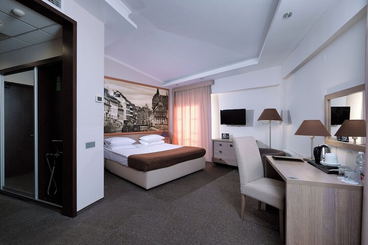 Room 26 of 61
