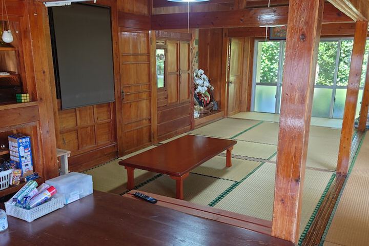 Room 17 of 25