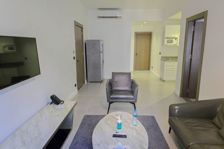 Room 17 of 97