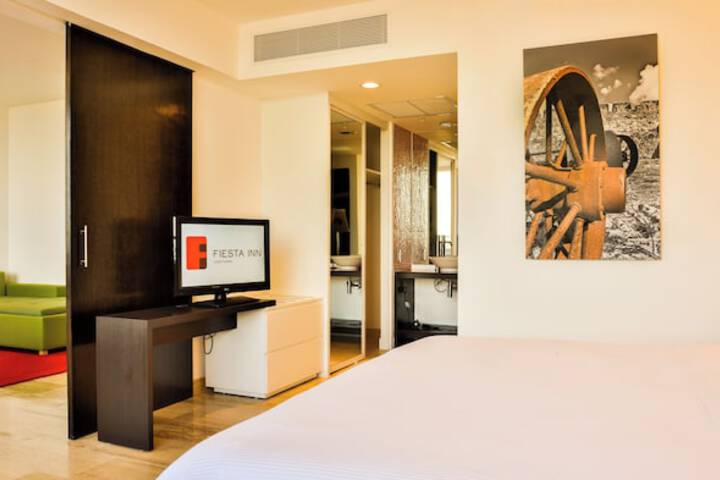 Room 12 of 52