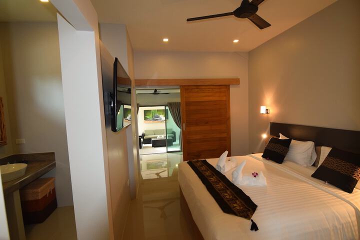 Room 14 of 112