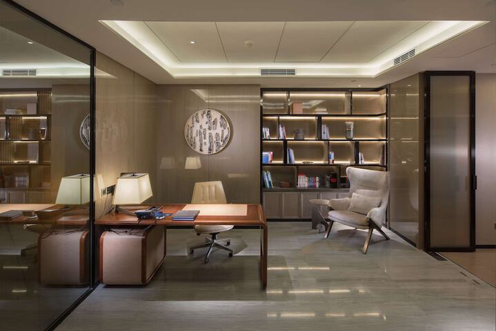 Room 13 of 72