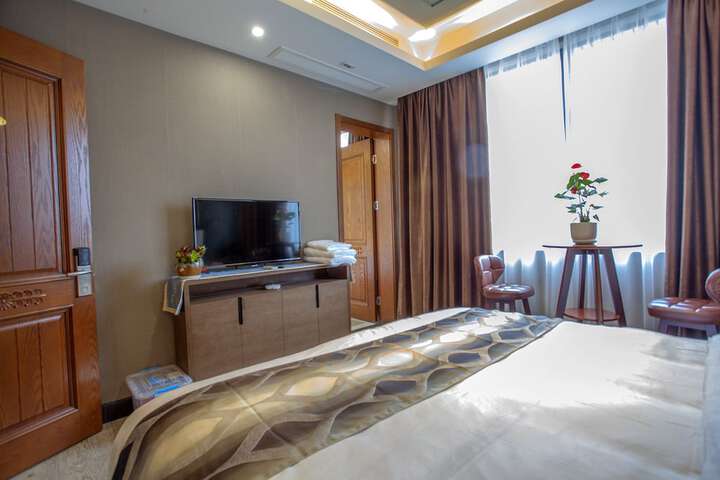 Room 19 of 43