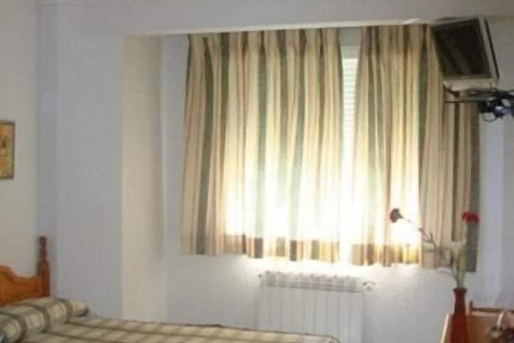 Room 7 of 41