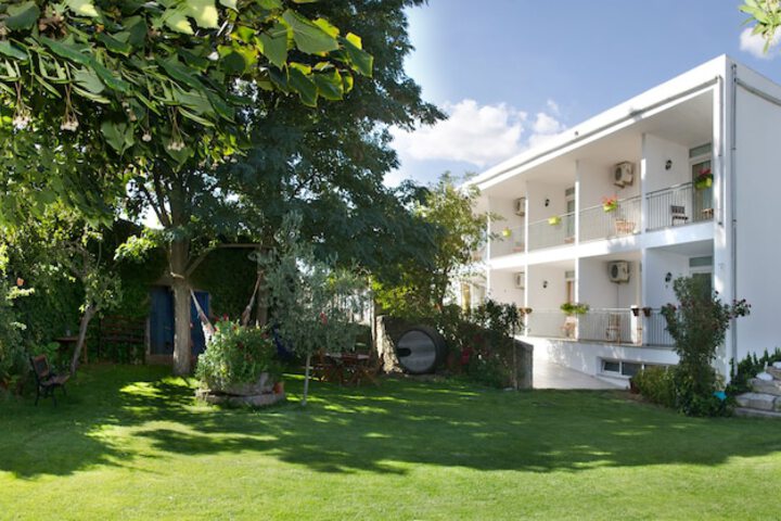 Hotel Exterior 46 of 54